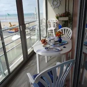 Appartement De Charme, Les Pieds Dans L'eau, Plérin