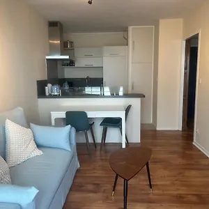 Appartement Les Pieds Dans L'eau, Plérin